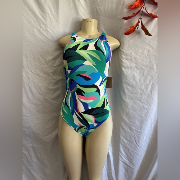 💛💚Shade & Shore One Piece Swimsuit - Blue and 💛💚💙Green - Picture 3 of 9